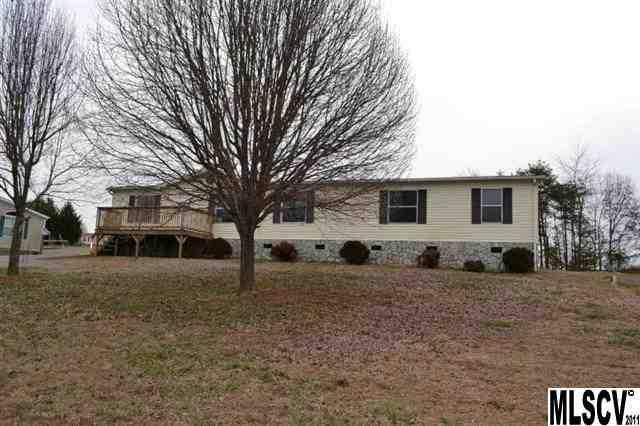 2114 Hunterwood Dr., Hickory, NC 28601