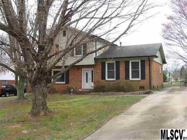 625 Colonial Dr., Statesville, NC 28625