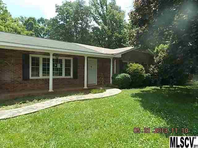 1764 Crafton Rd., Hickory, NC 28602