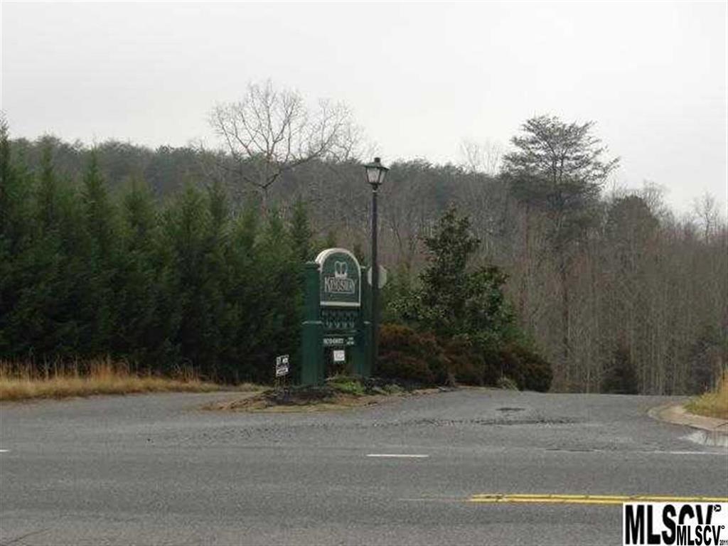 5851 Kingsway Blvd. #8, Hickory, NC 28602