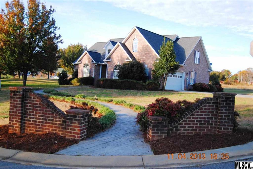 2103 Jamesway Dr., Statesville, NC 28625