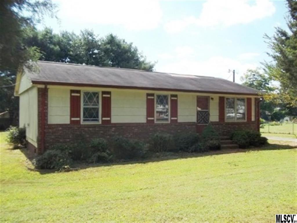 5457 Valley Field Rd., Hickory, NC 28601