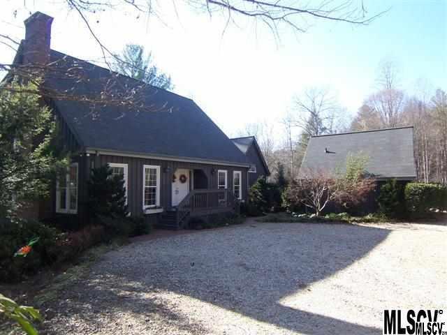 2944 Willowbrook Rd., Lenoir, NC 28645