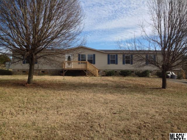 2162 Hunterwood Dr., Hickory, NC 28601