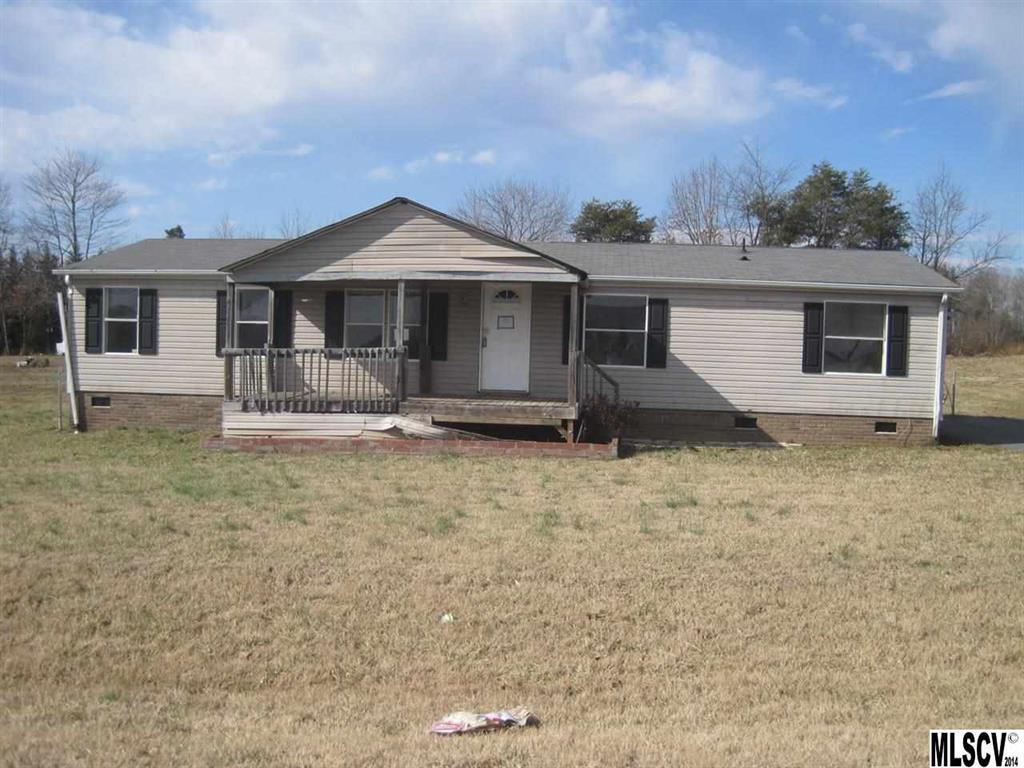 2324 Arrowwood Dr., Hickory, NC 28601