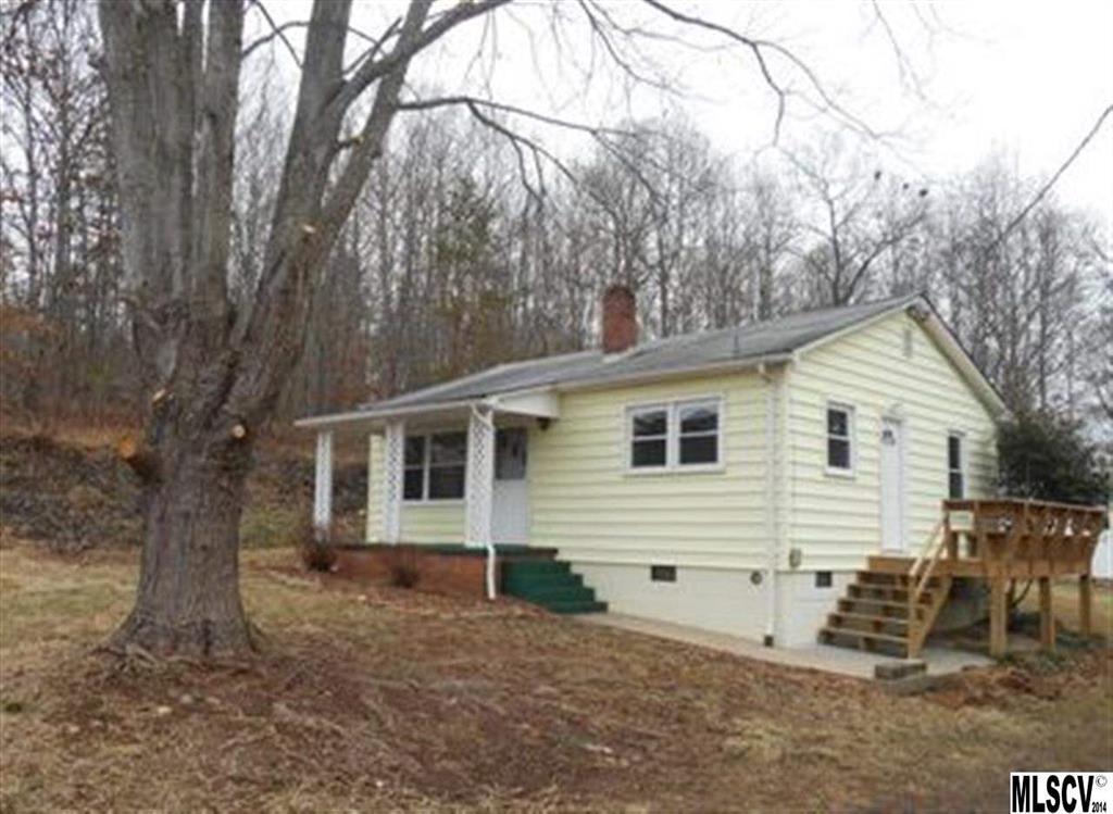 3825 Castle Dr., Morganton, NC 28655