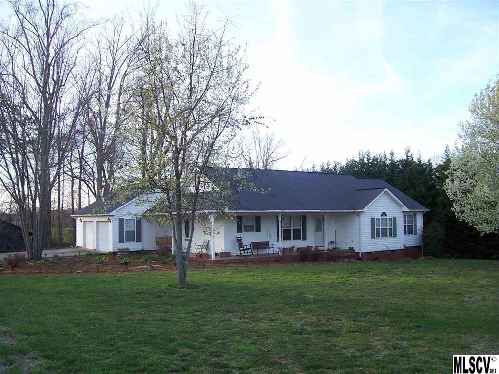 8265 Cedar Bark St., Hickory, NC 28602