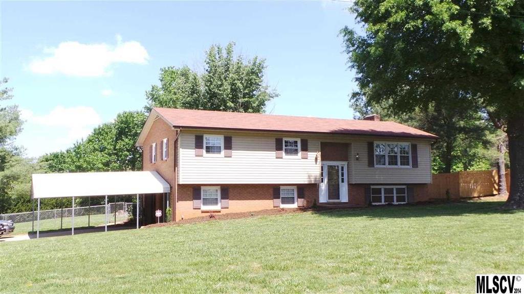 18 Wild Oak Cir., Taylorsville, NC 28681