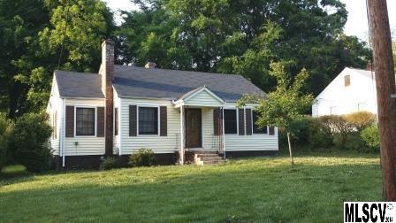 210 W 9th St., Newton, NC 28658