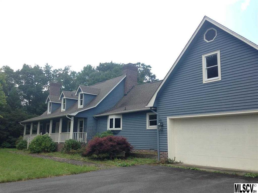 75 Floyd Hayes Ln., Elk Park, NC 28622