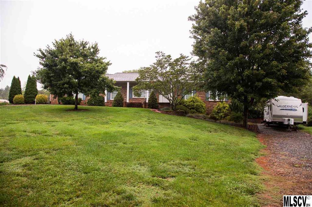 5970 Mountain Grove Rd., Hickory, NC 28602