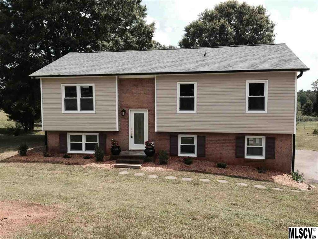 5463 Triangle Cir., Hickory, NC 28602