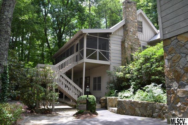 7136 Rhododendron Dr., Jonas Ridge, NC 28641