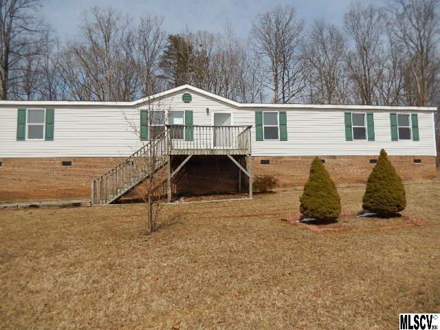 25 Villa Ln., Taylorsville, NC 28681