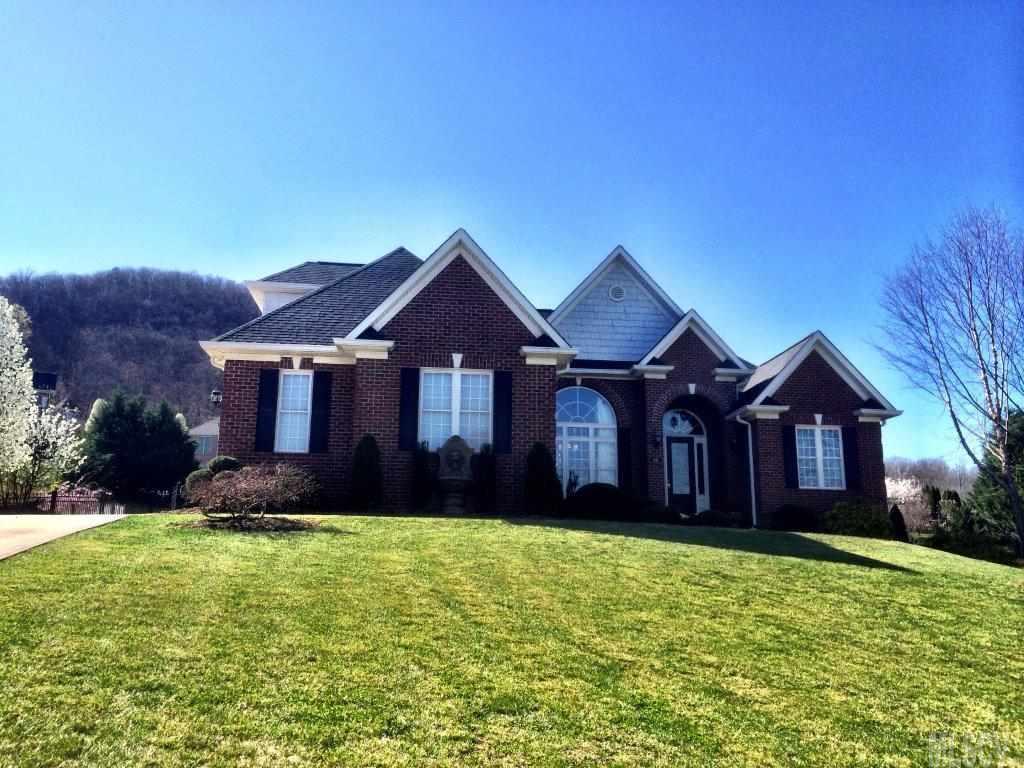 1063 Horse Rock Rd., Hickory, NC 28602