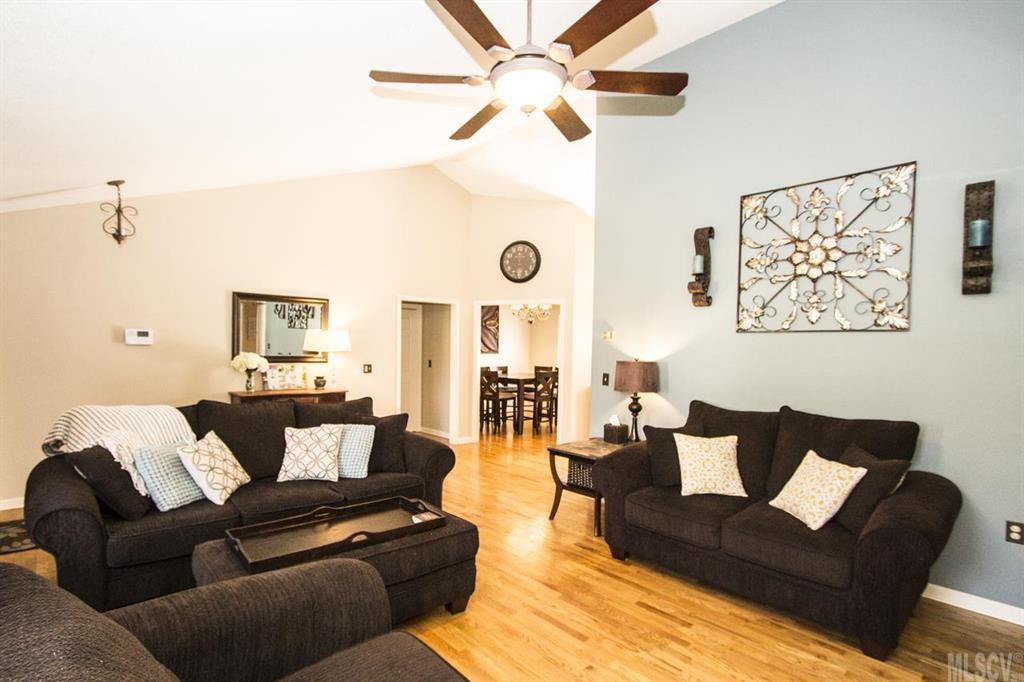 1731 9th Street Pl., Hickory, NC 28602