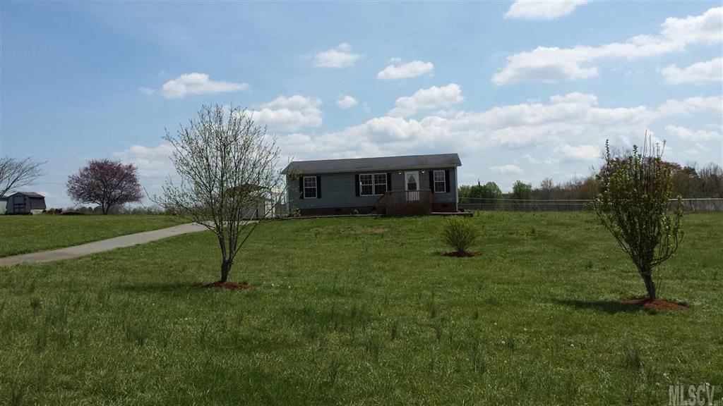 2437 Arrowwood Dr., Hickory, NC 28601