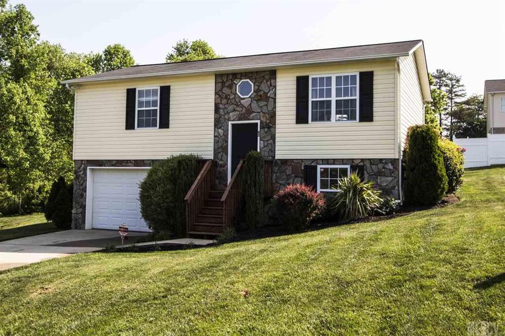 82 Serenity Ln., Hickory, NC 28601