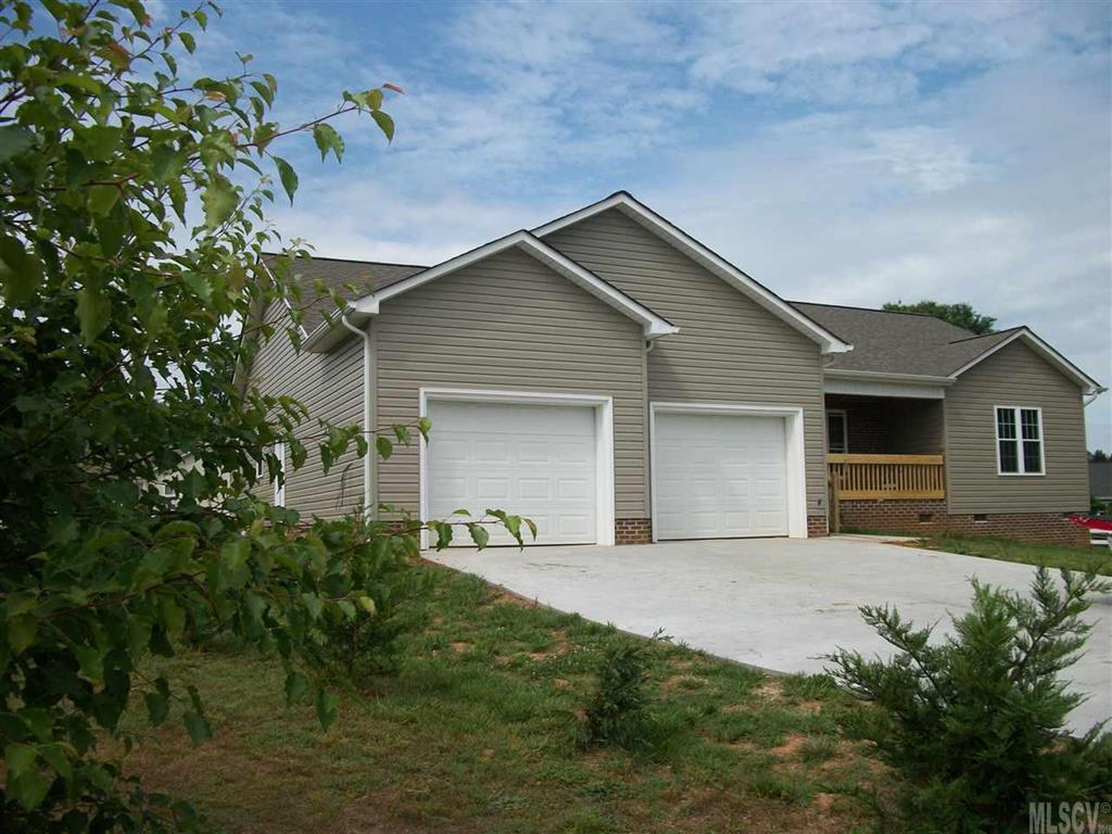 5391 Stonegate Farm Dr., Granite Falls, NC 28630