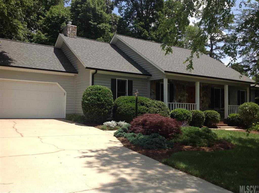 1826 Plaza Dr., Hickory, NC 28602