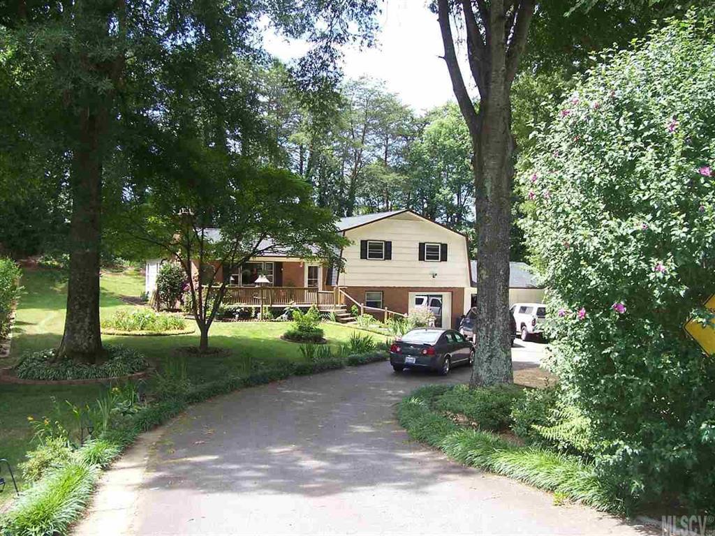 259 Pinecrest Ct., Taylorsville, NC 28681