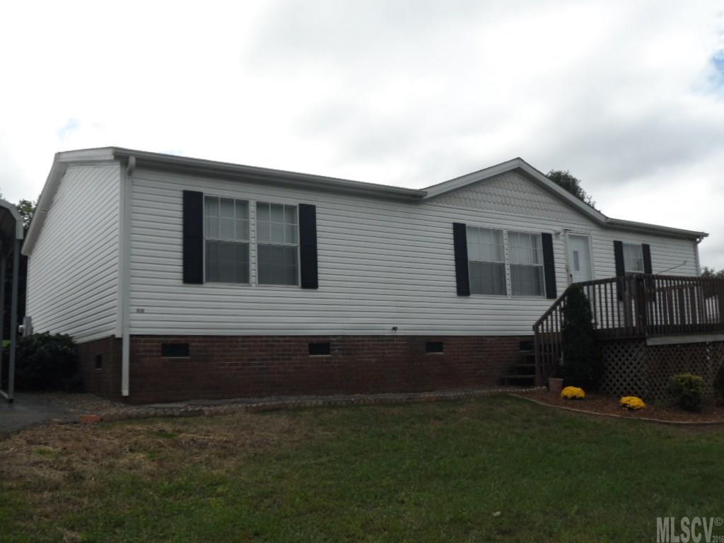 2138 Hunterwood Dr., Hickory, NC 28601