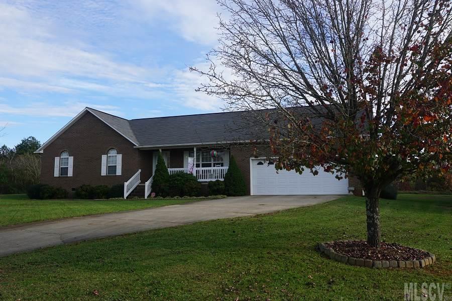 5178 Cedar Bark Ln., Hickory, NC 28602