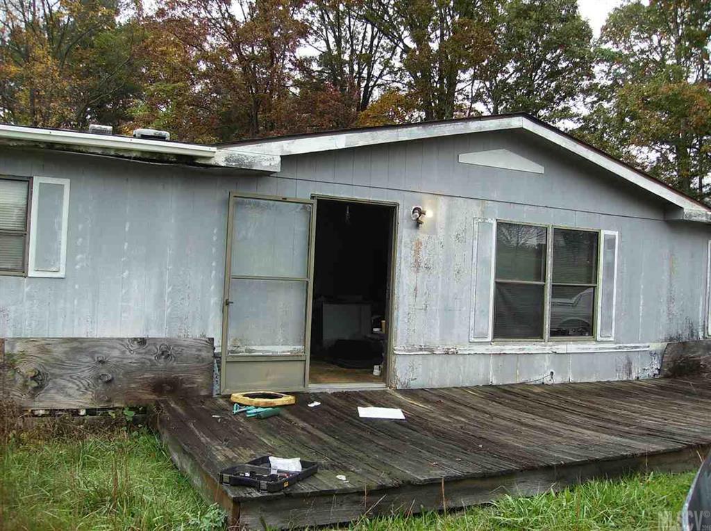 7298 R H Rd., Hickory, NC 28602