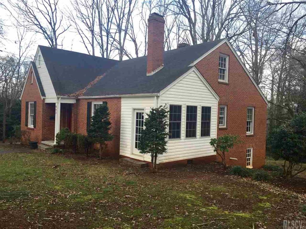642 W 8th St., Newton, NC 28658