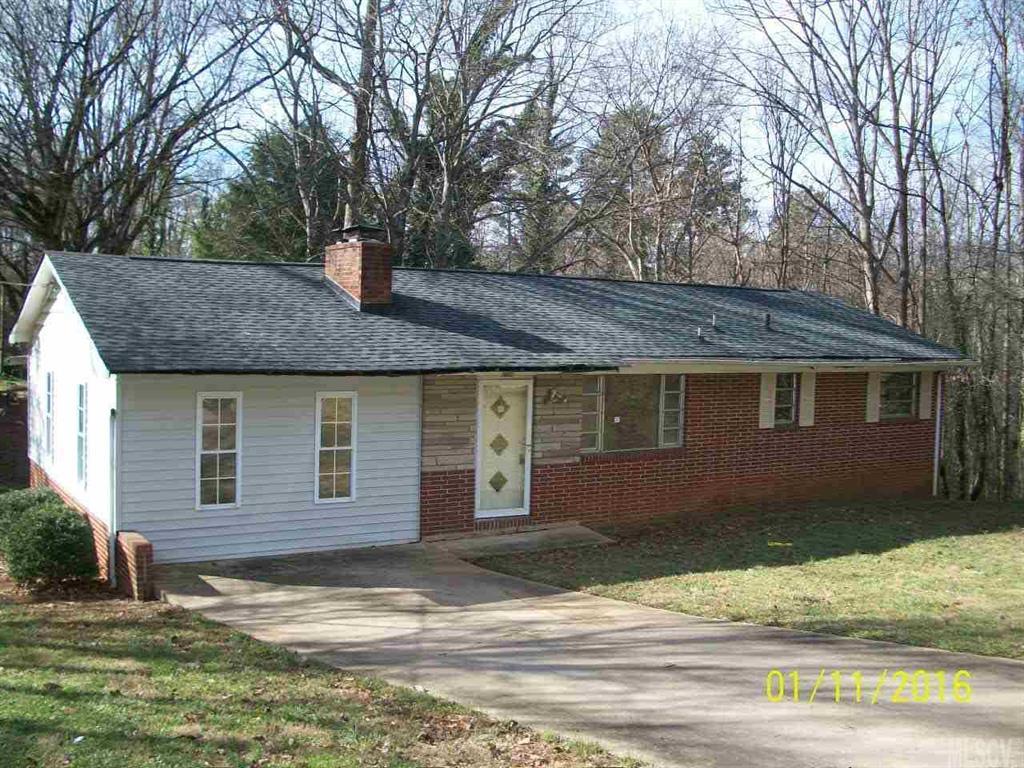 754 7th St., Hickory, NC 28602