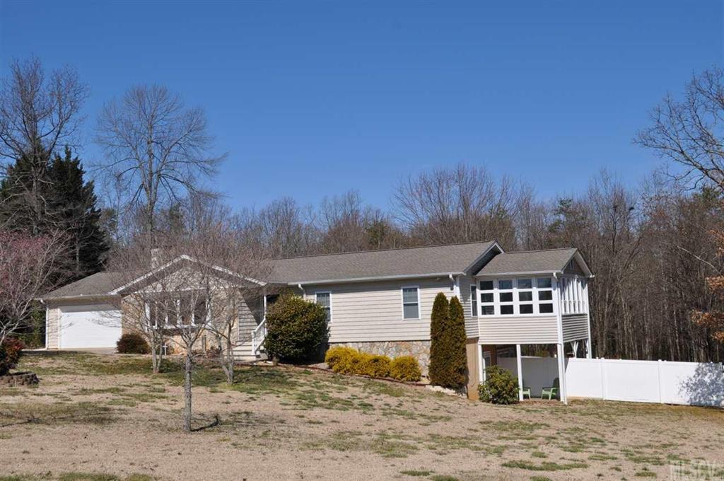 2576 Knob Mountain Dr., Connelly Springs, NC 28612