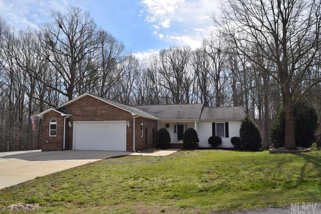 7359 Broadwing Ln., Sherrills Ford, NC 28673