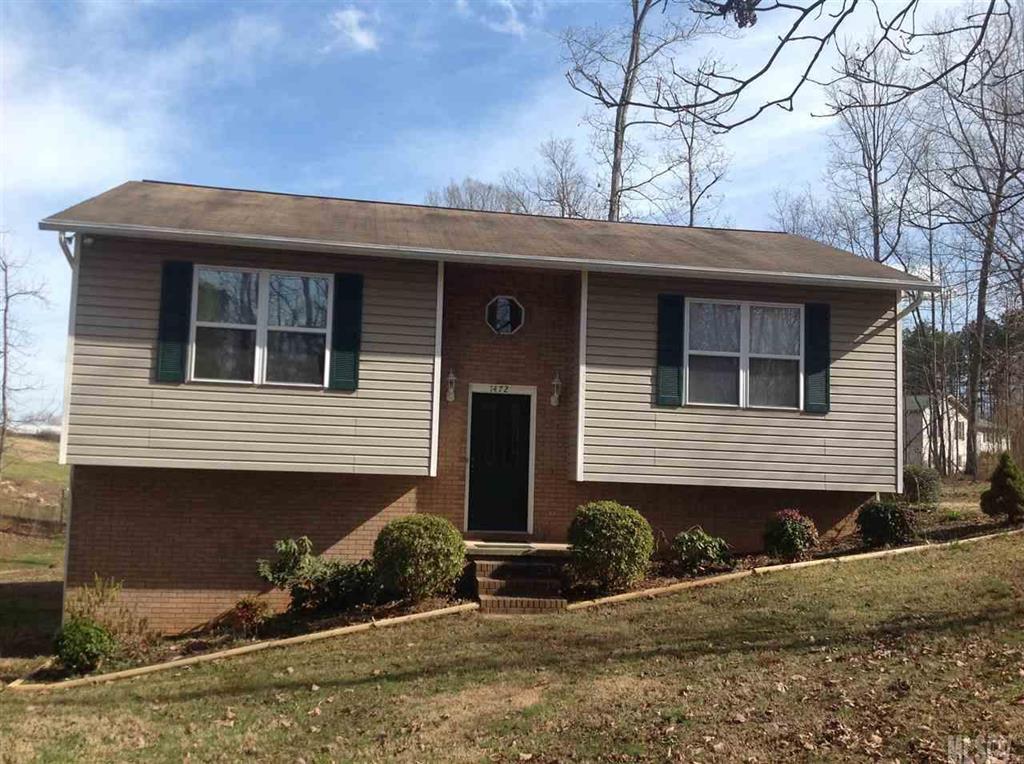1472 Givens St., Hickory, NC 28602