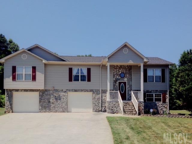 5168 Kristy Dr., Hickory, NC 28602