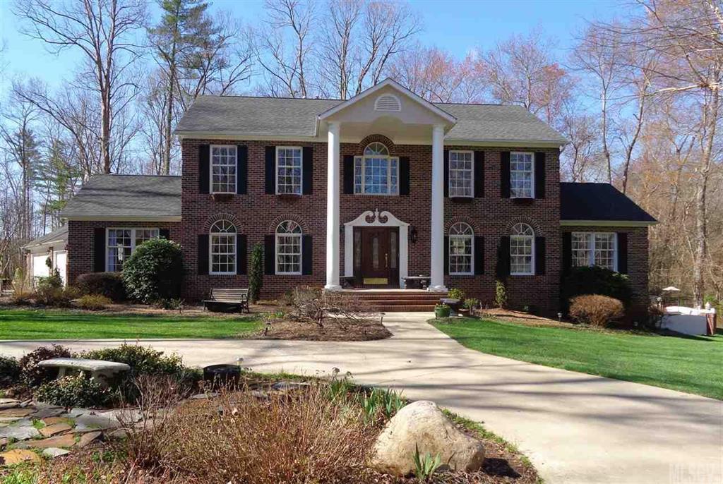 237 Westwood Dr., Morganton, NC 28655