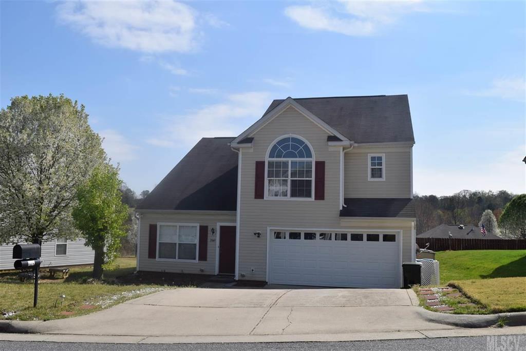 1949 9th Street Pl., Hickory, NC 28602