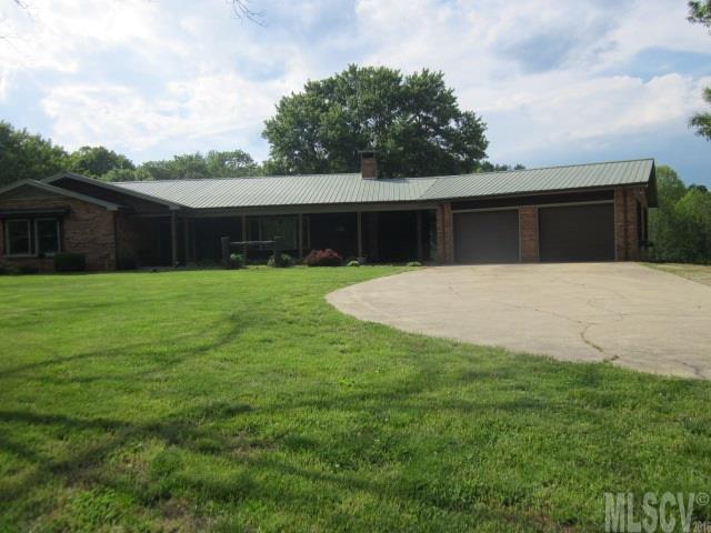 5916 Hollow Springs Cir., Boomer, NC 28606