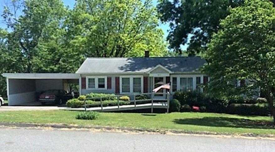 1815 13th Ave., Hickory, NC 28602