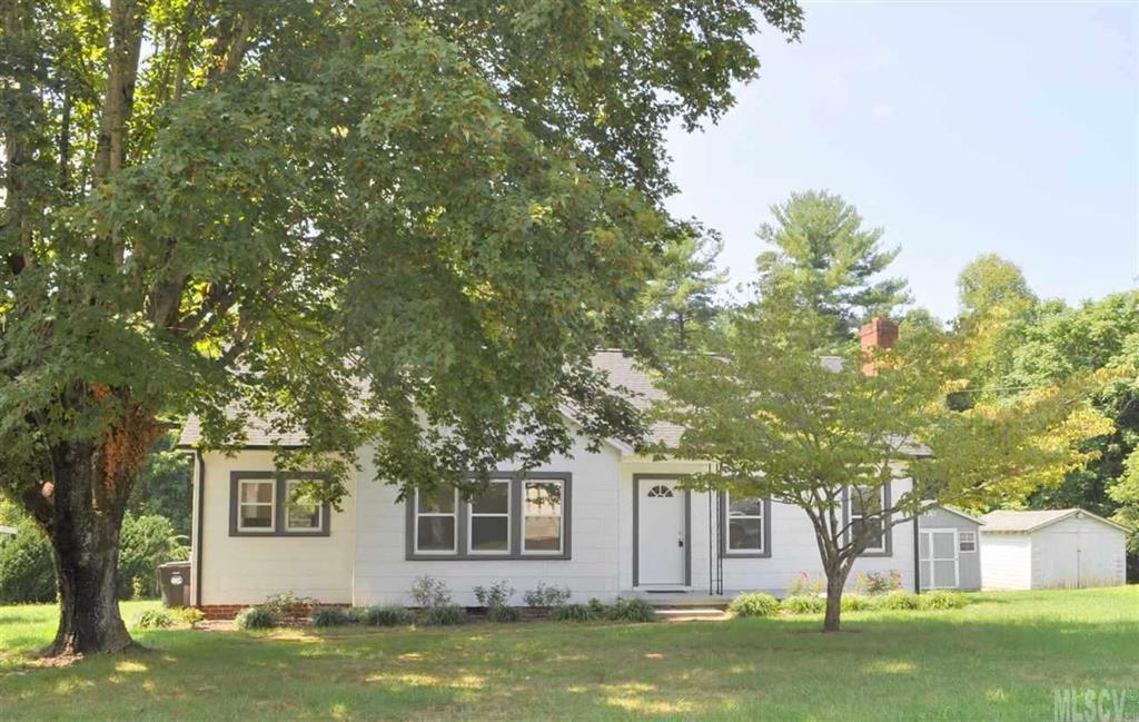 206 Valdese Ave., Morganton, NC 28655