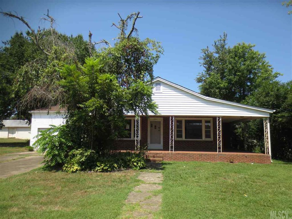 302 Mimosa Ave., Drexel, NC 28619