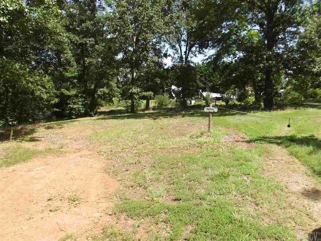 10 Honeycutt Ln., Hickory, NC 28601
