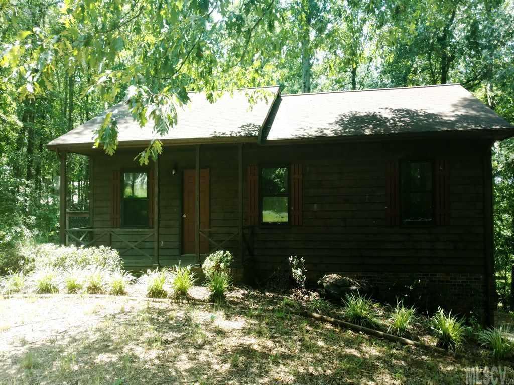 125 Forest Oaks Dr., Harmony, NC 28634