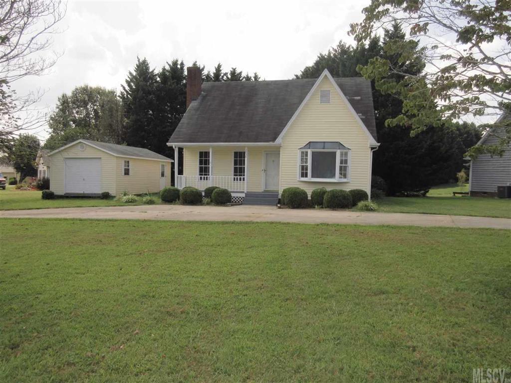 2038 36th Ave., Hickory, NC 28601