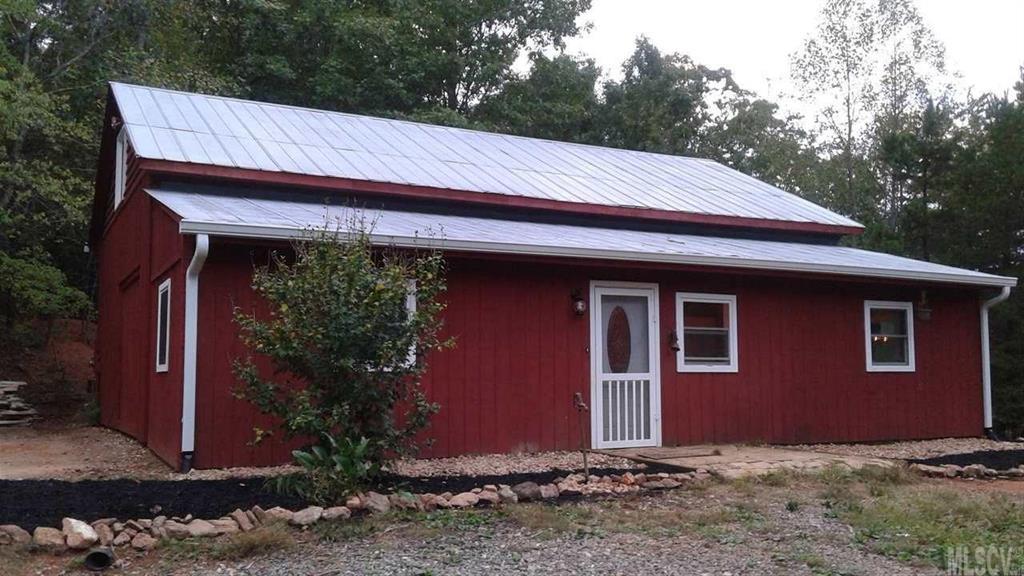 1355 Brooksouth Dr., Hickory, NC 28602