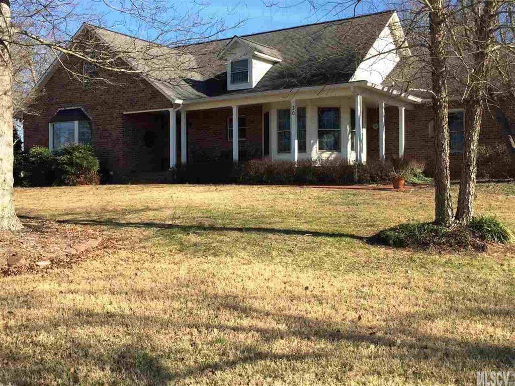 30 Isaac Creek Dr., Hickory, NC 28601