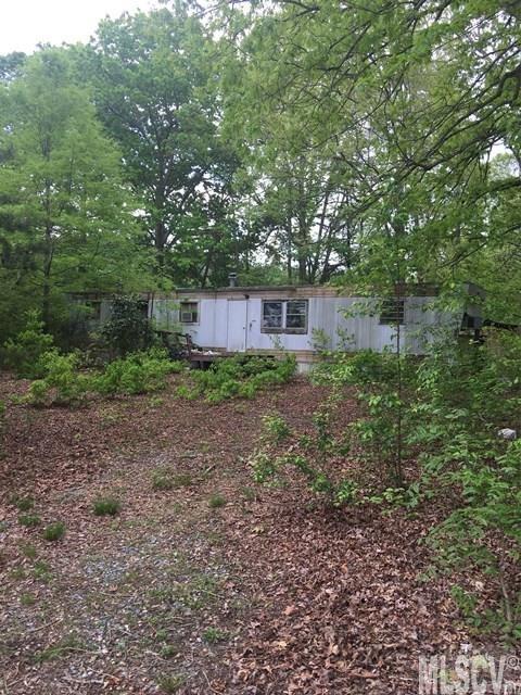 2000 Sunnyside Dr., Morganton, NC 28655