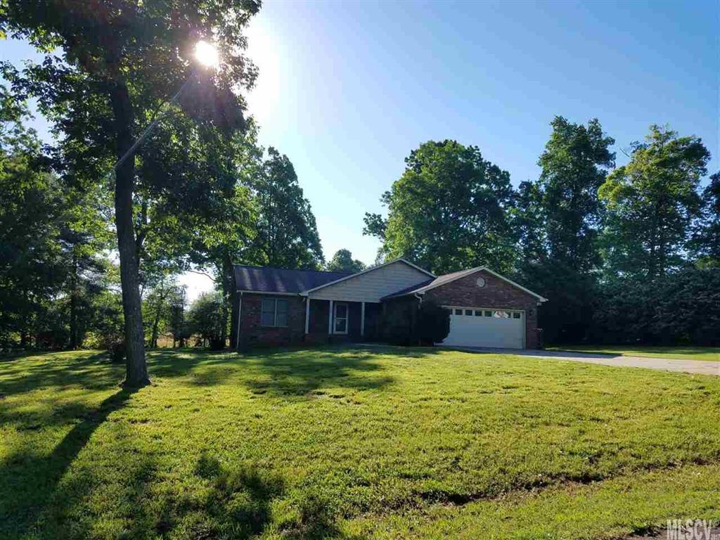 2068 Hermit Tr., Newton, NC 28658