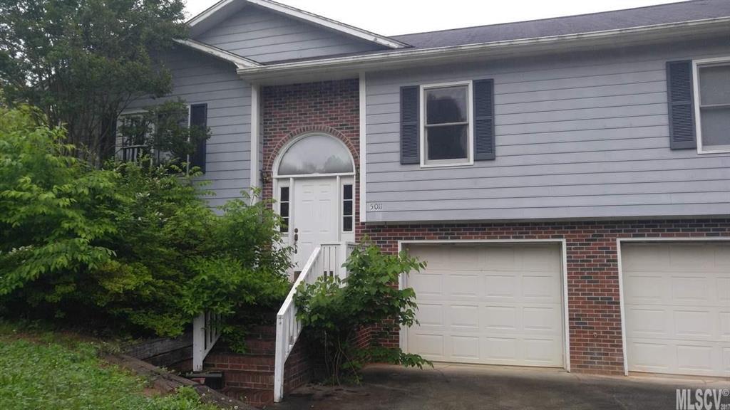 5011 Woodfield Dr., Hickory, NC 28602