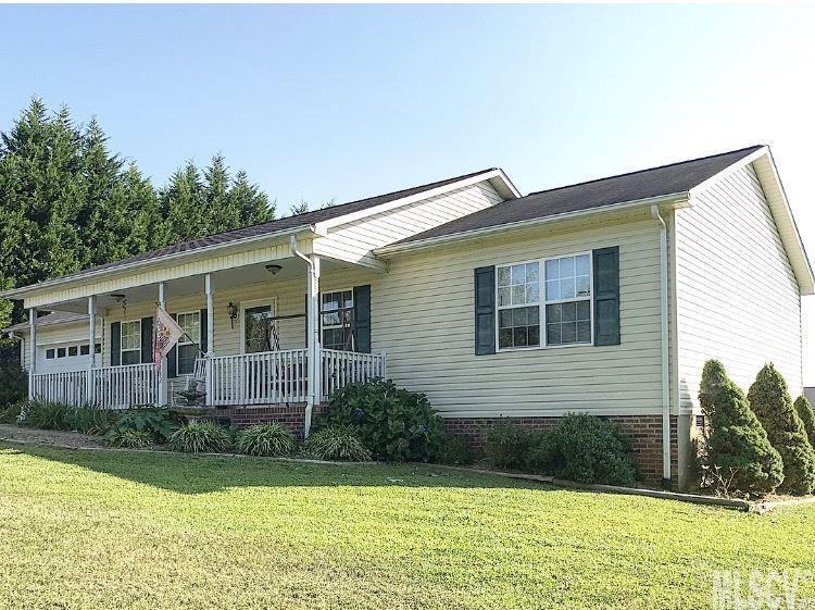 1182 Heritage Farm Rd., Hickory, NC 28601