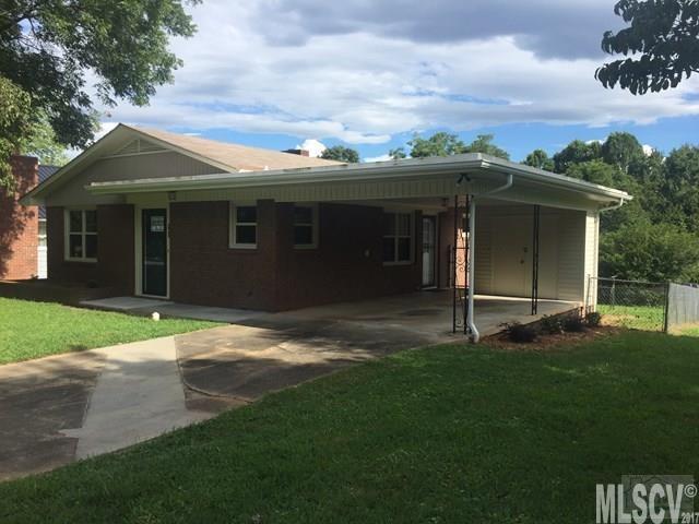 402 Oakland Ave., Morganton, NC 28655